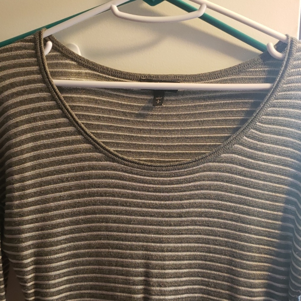Sweater/tunic - Picture 3 of 3